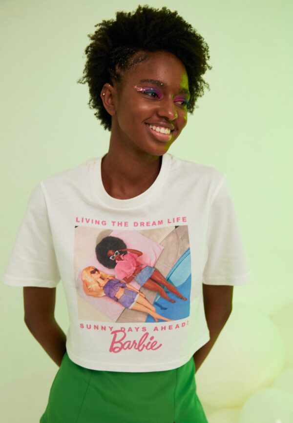 Barbie - Sunny Days Ahead Oversized Crop White - T-Shirt - Weiß - L - 80% Baumwolle