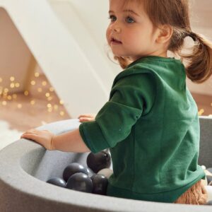 Bällebad mit 200 Bällen