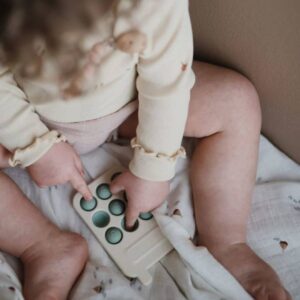 Baby Greifspielzeug MUSHIE