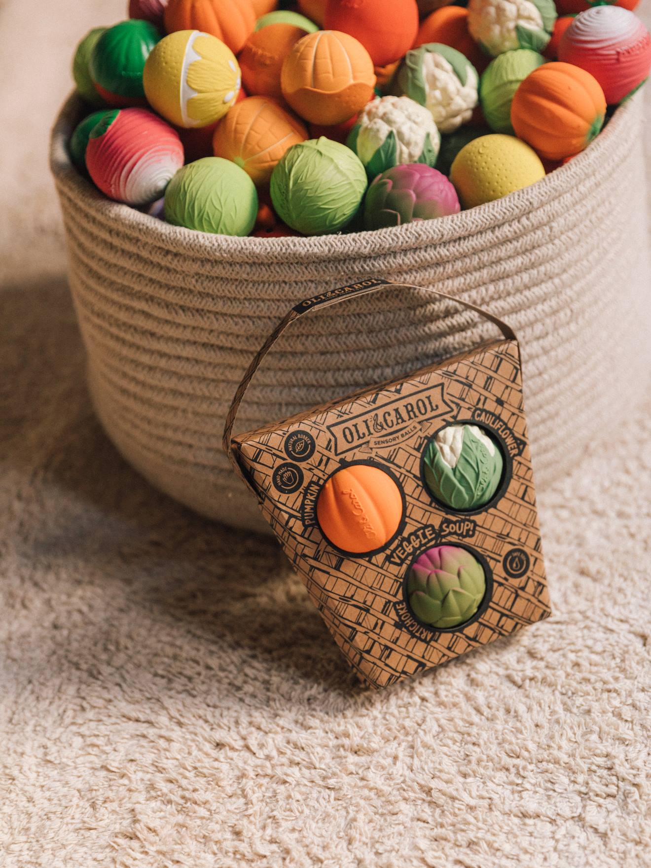 Greifbälle 3er-Set Baby GEMÜSEKISTE OLI & CAROL Naturkautschuk Greifbälle 3er-Set Baby GEMÜSEKISTE OLI & CAROL Naturkautschuk