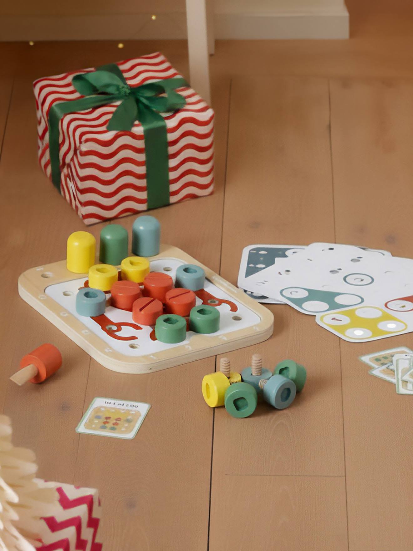 Kinder Schraubenspiel aus Holz FSC®