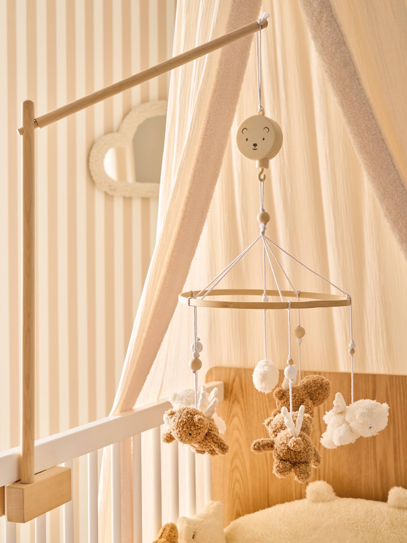 Baby Musik-Mobile mit Holzfuß KLEINER BÄR