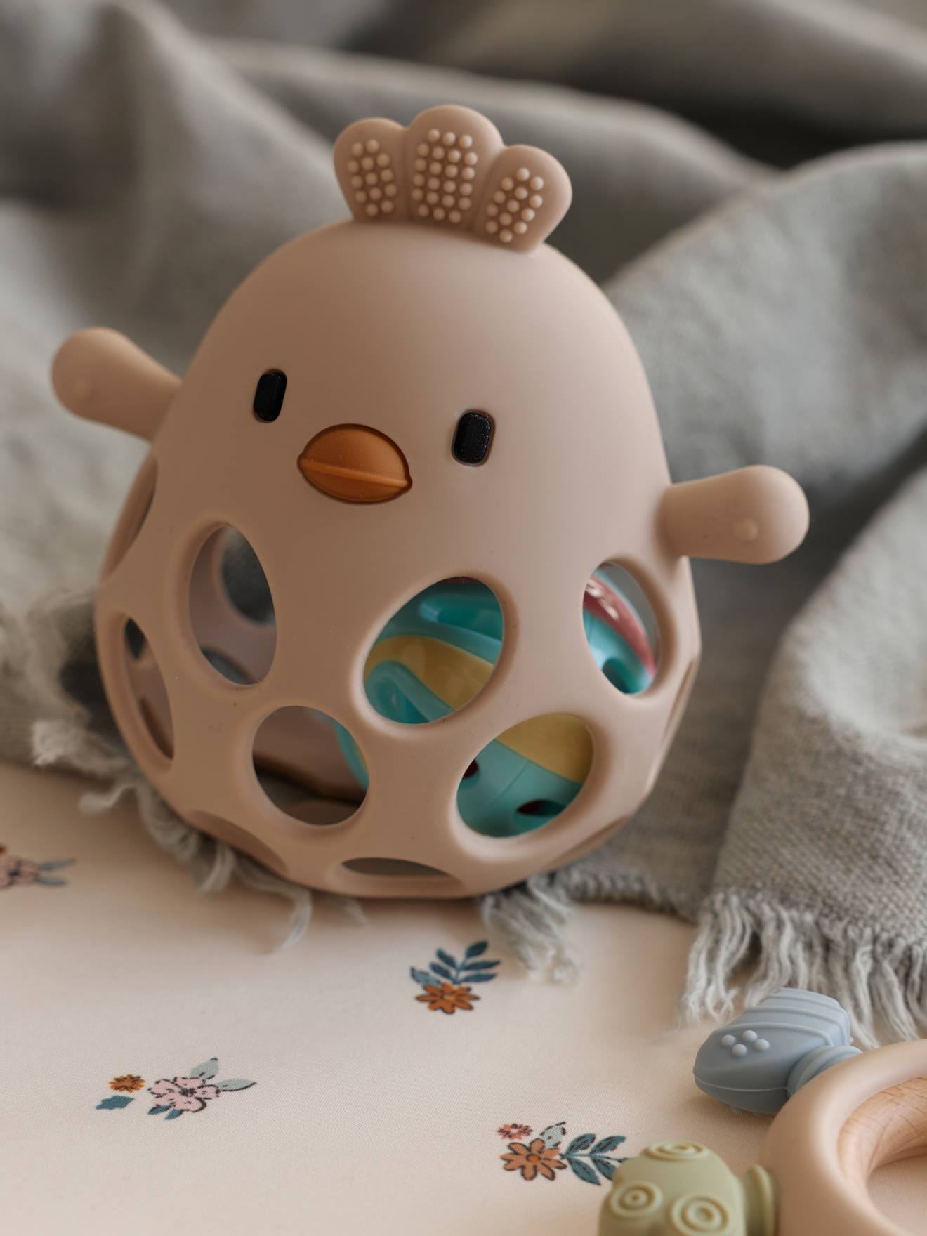 Baby Rassel KÜKEN aus Silikon