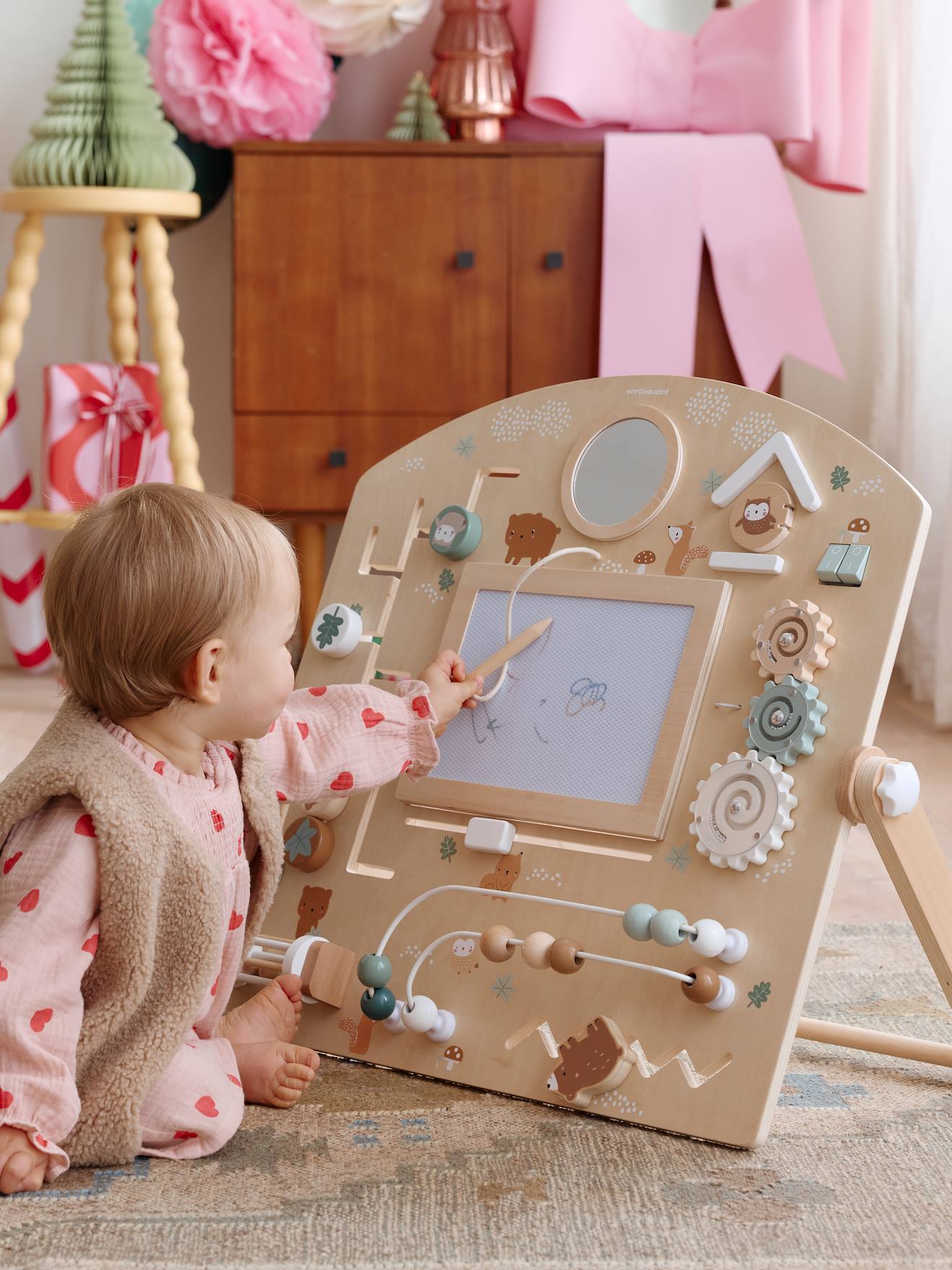 Baby Activity-Tafel GRÜNER WALD aus Holz FSC®