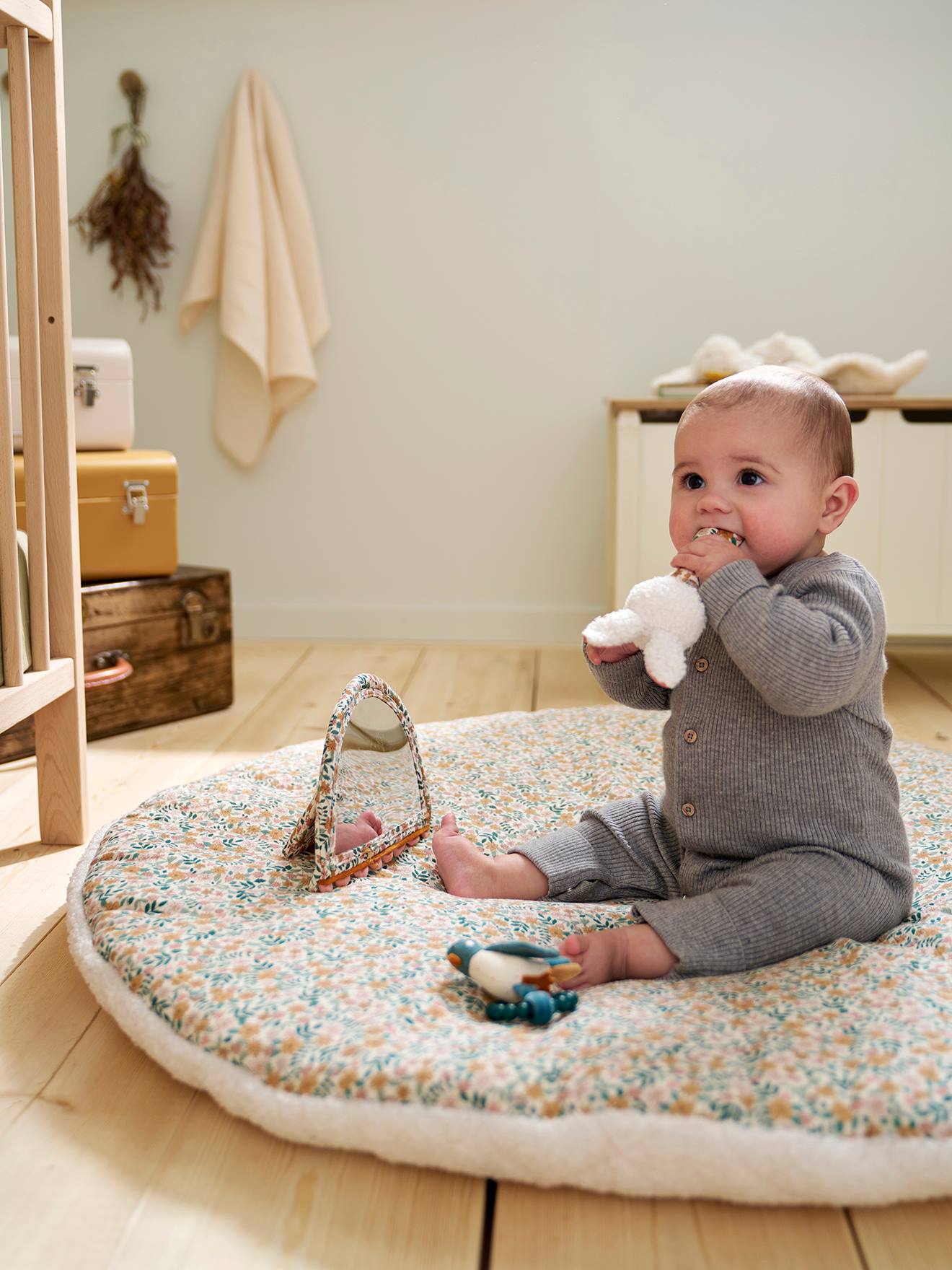 Wendbare Baby Activity-Decke RETRO FLOWER