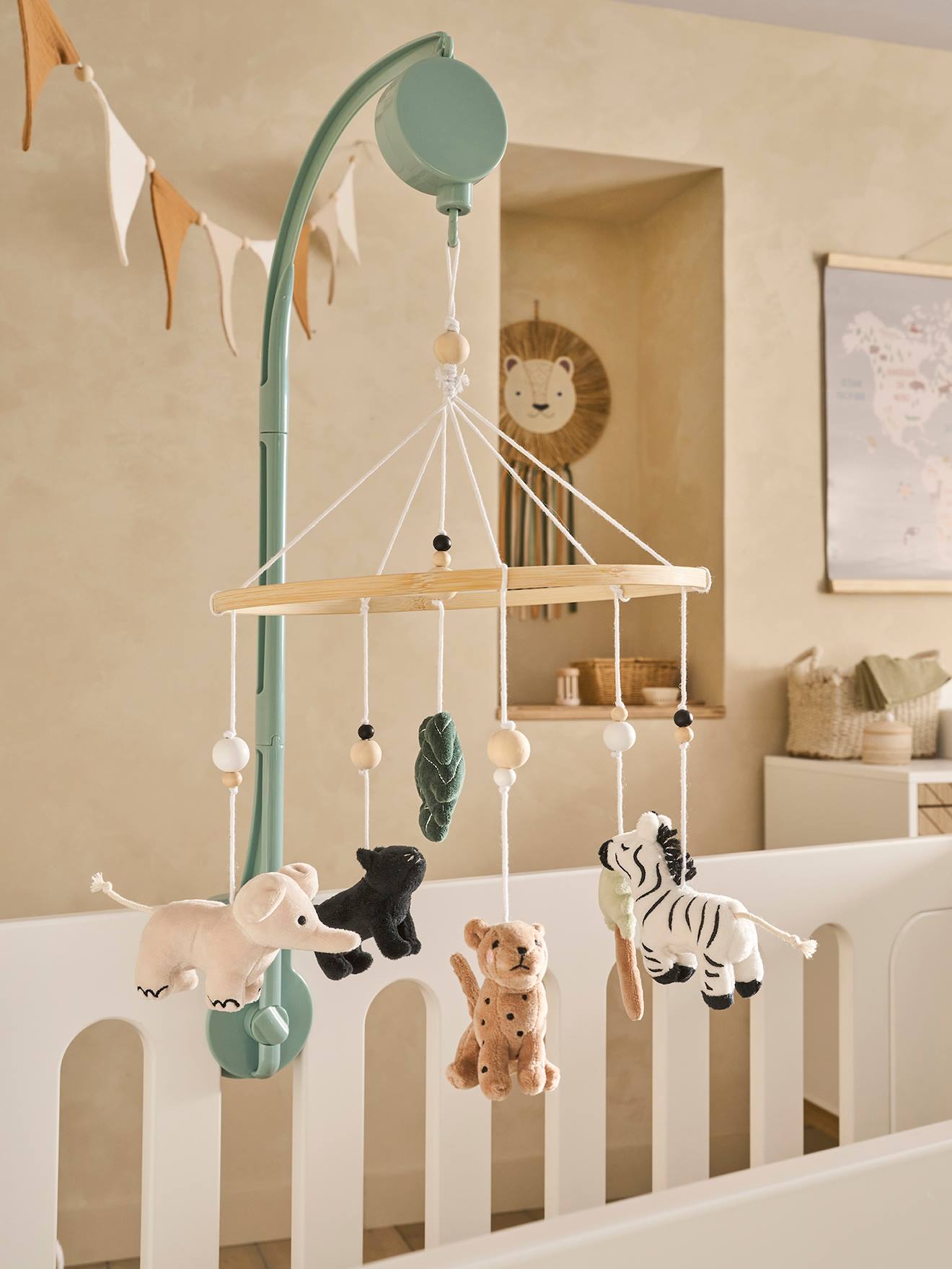 Baby Musikmobile mit Tieren SAVANNE salbei