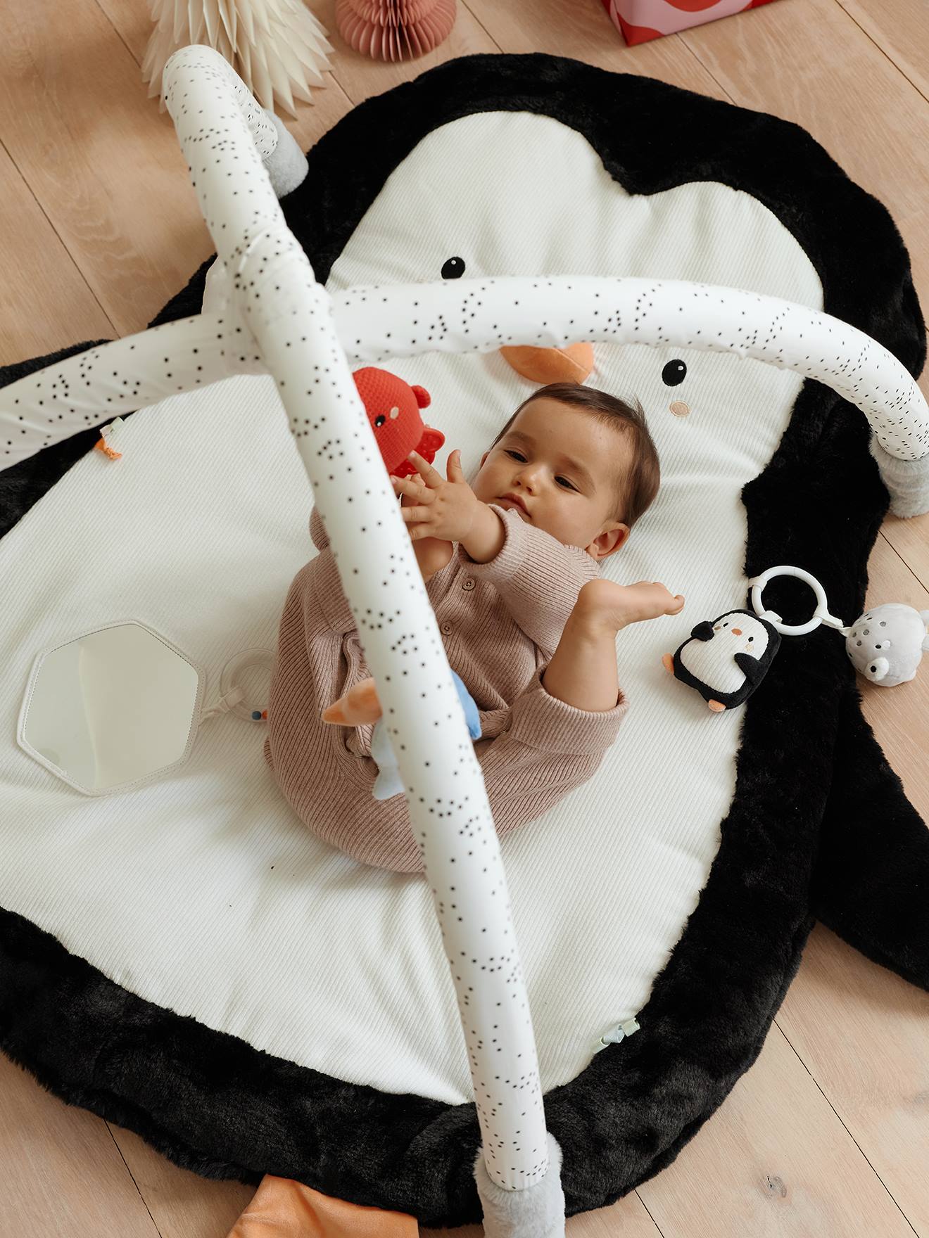 Activity-Decke mit Spielbogen GRÜNER WALD oder PINGUIN