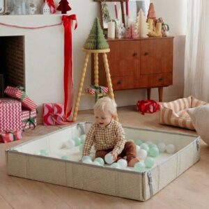 Wendbarer und faltbarer Spielteppich mit Bällen Wendbarer und faltbarer Spielteppich mit Bällen